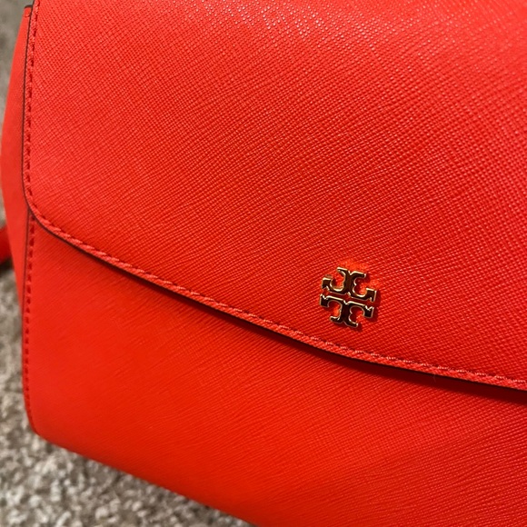 Tory Burch Bags Tory Burch Emerson Small Top Handle Satchel Poshmark